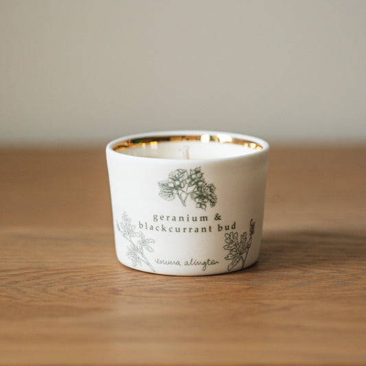 Emma Alington mini luxury scented candle - Geranium and Blackcurrant Bud